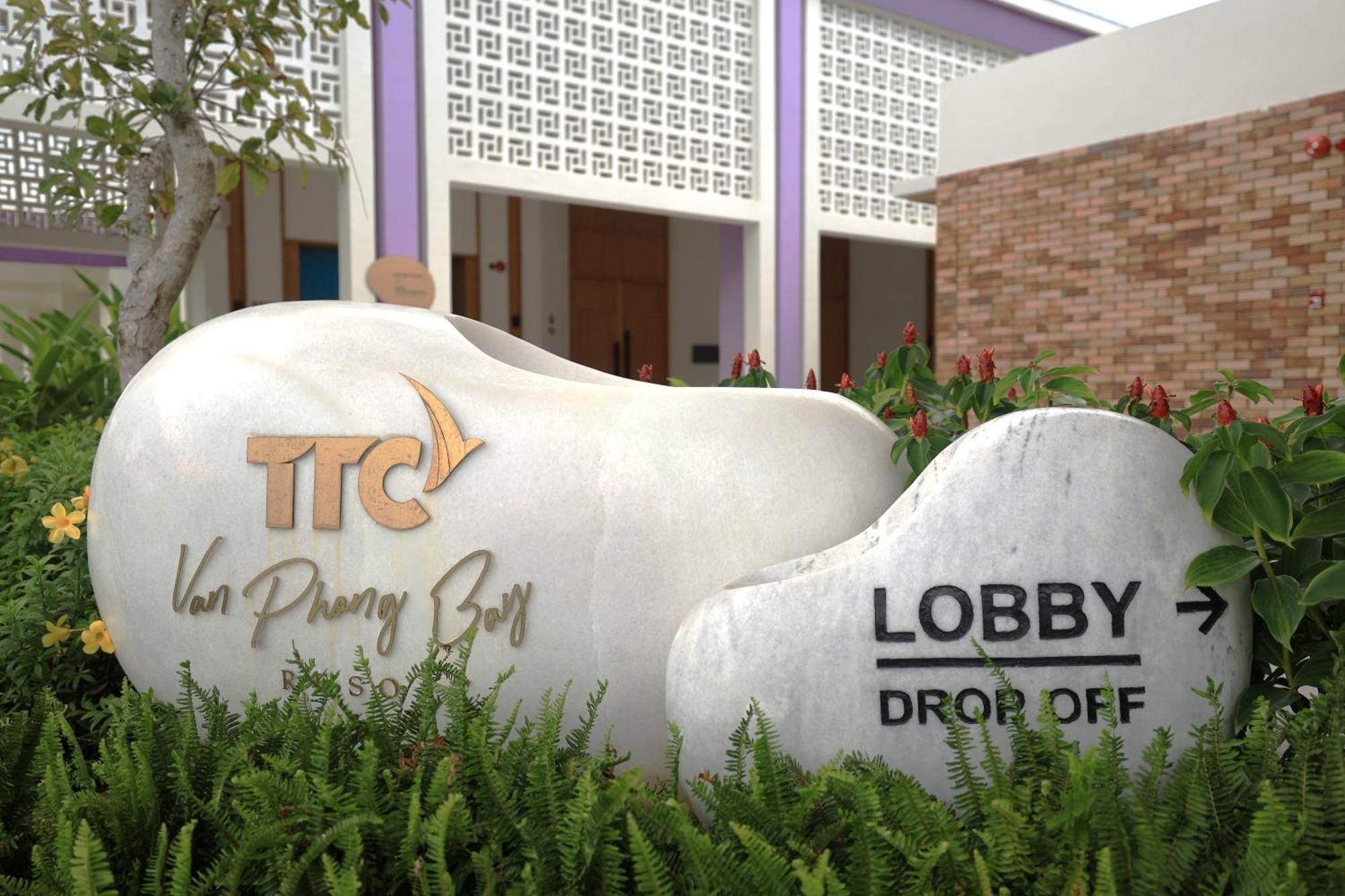Ttc Van Phong Bay Resort - Himalaya Sauna & Steam Retreat Included Ấp Ninh Hòa  エクステリア 写真