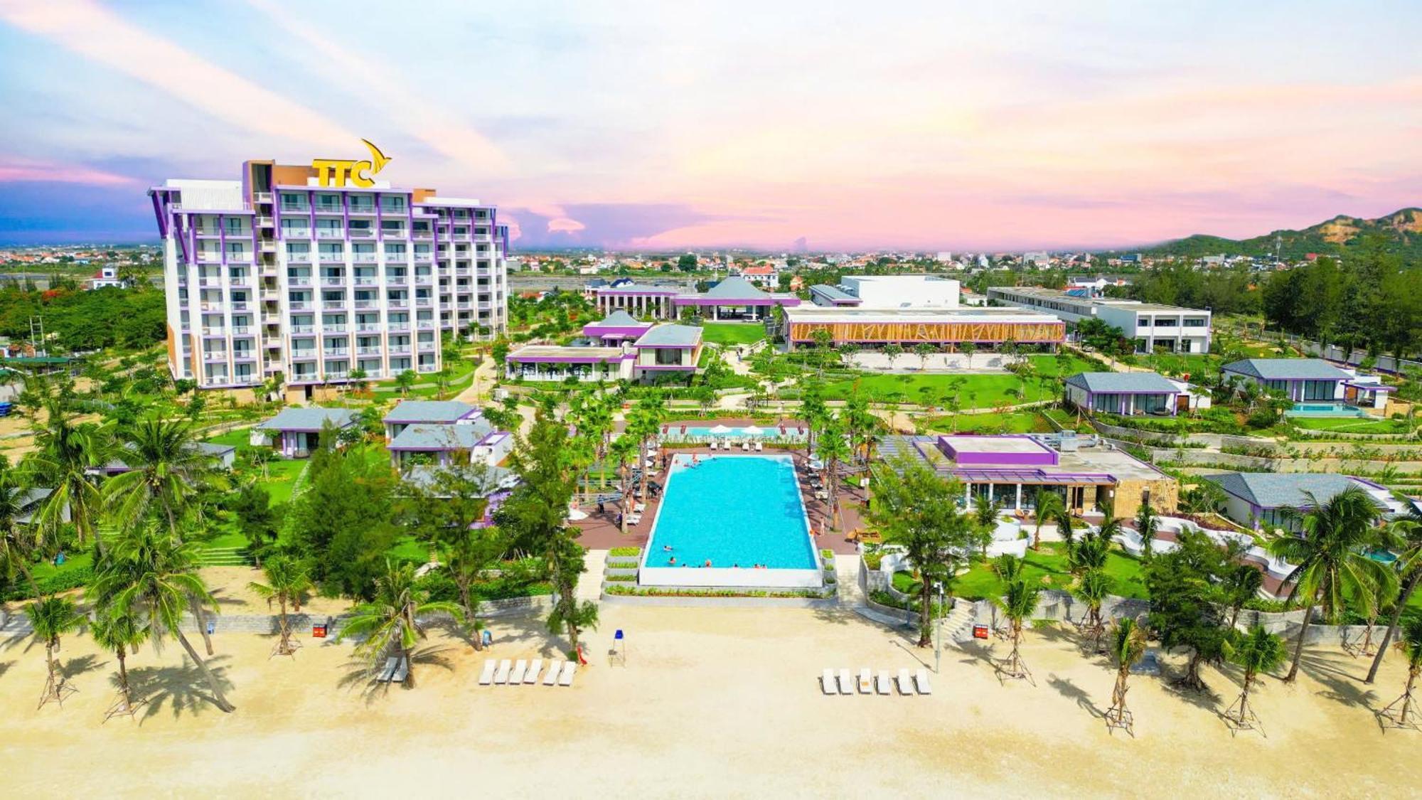 Ttc Van Phong Bay Resort - Himalaya Sauna & Steam Retreat Included Ấp Ninh Hòa  エクステリア 写真